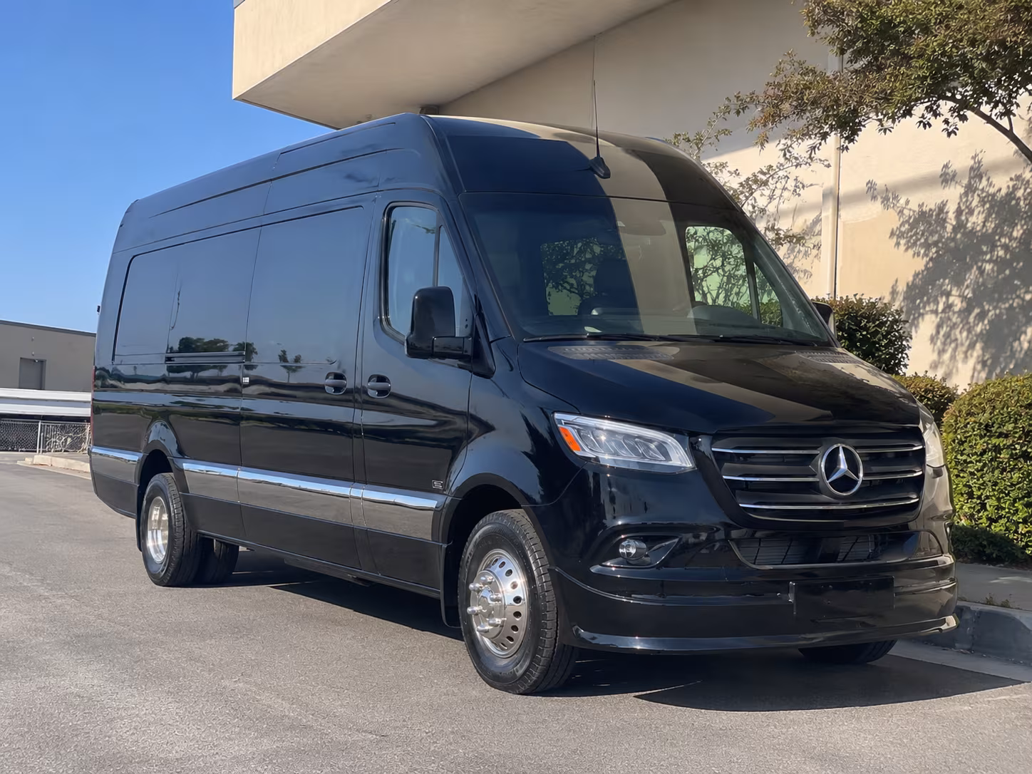 Lubbock Airport Shuttle & Transportation party bus exterior