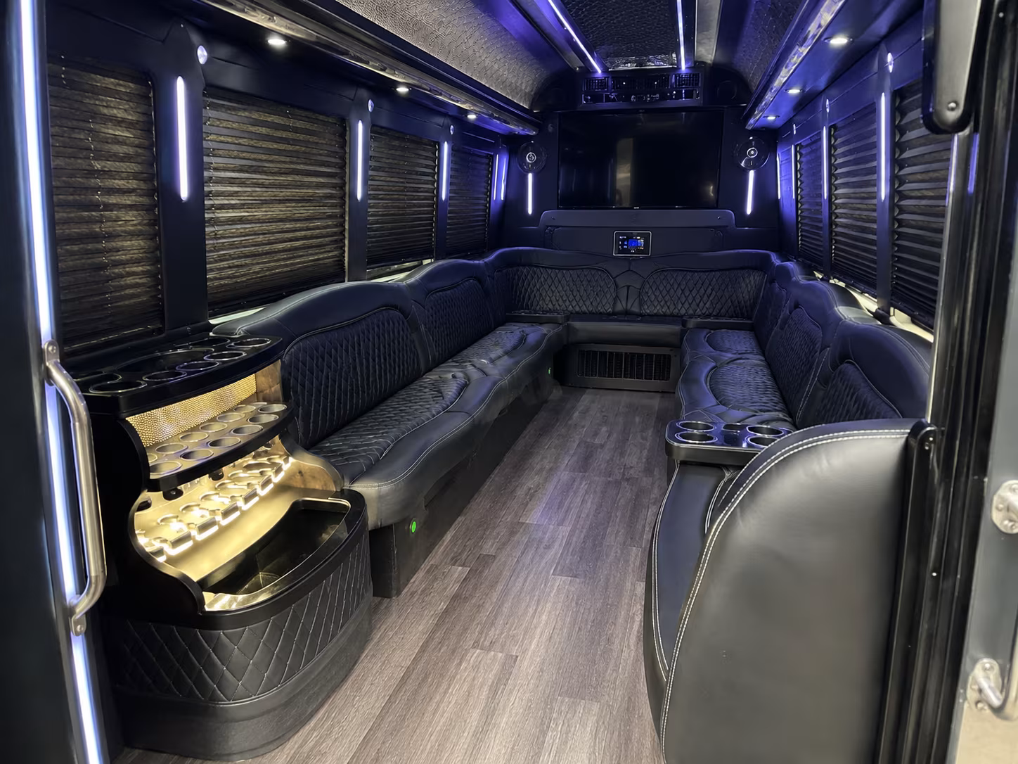 Lubbock Winery Tour & Pub Crawl Transportation party bus exterior