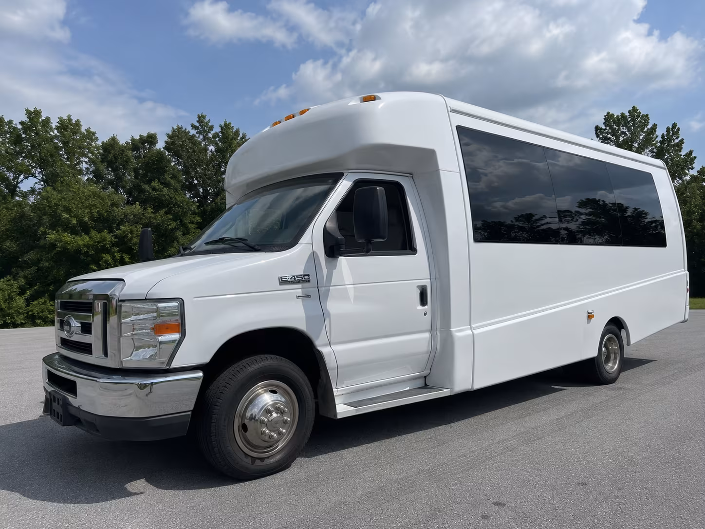 Lubbock Winery Tour & Pub Crawl Transportation party bus exterior