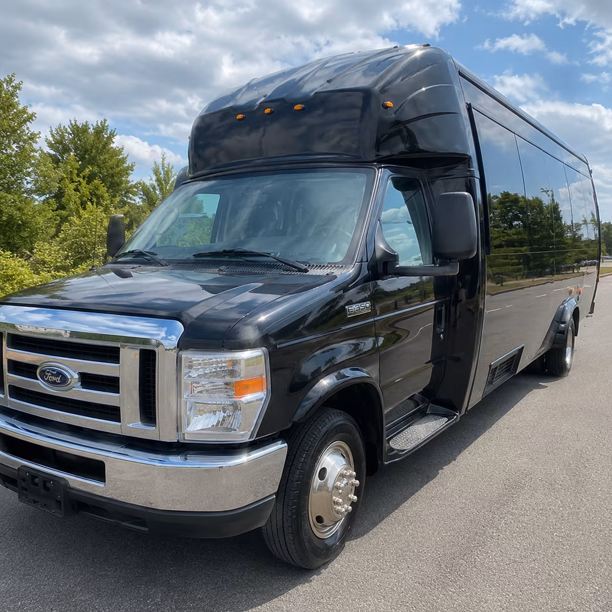 San Angelo Winery Tour & Pub Crawl Transportation